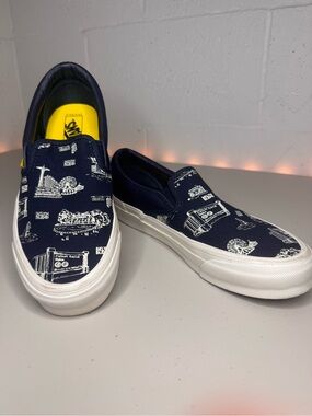 Vans x BKLYN BLEND Love Thy Community Slip On Shoes Men’s 7 EU 39 Navy